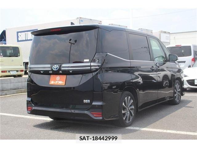 Toyota VOXY HYBRID 2022-06 8075993-13
