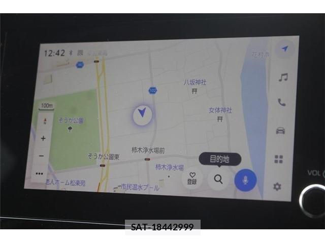 Toyota VOXY HYBRID 2022-06 8075993-1