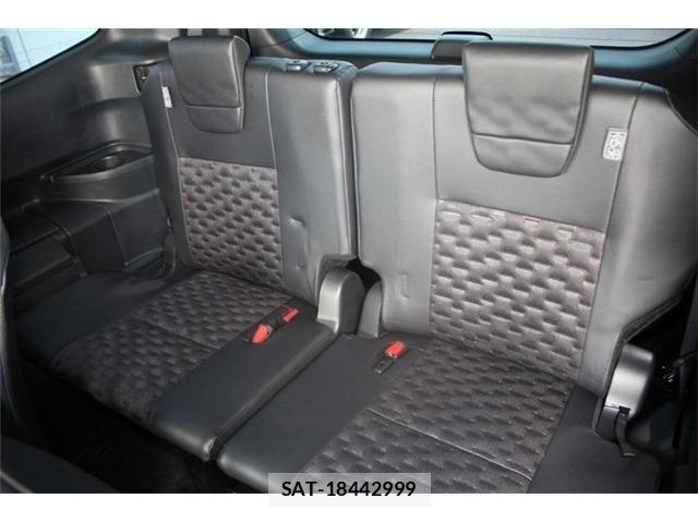 Toyota VOXY HYBRID 2022-06 8075993-24
