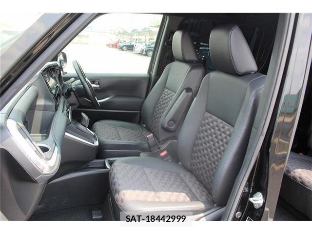 Toyota VOXY HYBRID 2022-06 8075993-27