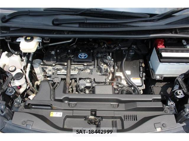 Toyota VOXY HYBRID 2022-06 8075993-28