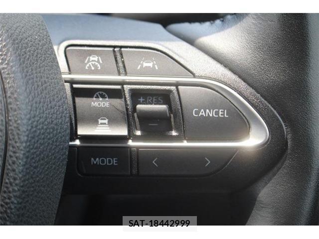 Toyota VOXY HYBRID 2022-06 8075993-3