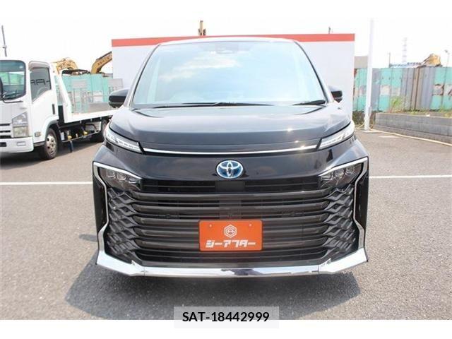 Toyota VOXY HYBRID 2022-06 8075993-8