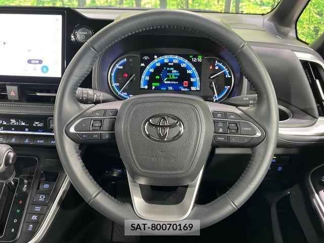 Toyota VOXY HYBRID 2025-02 8075990-11