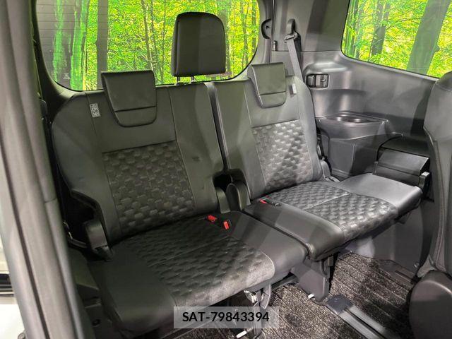 Toyota VOXY HYBRID 2024-11 8075989-9