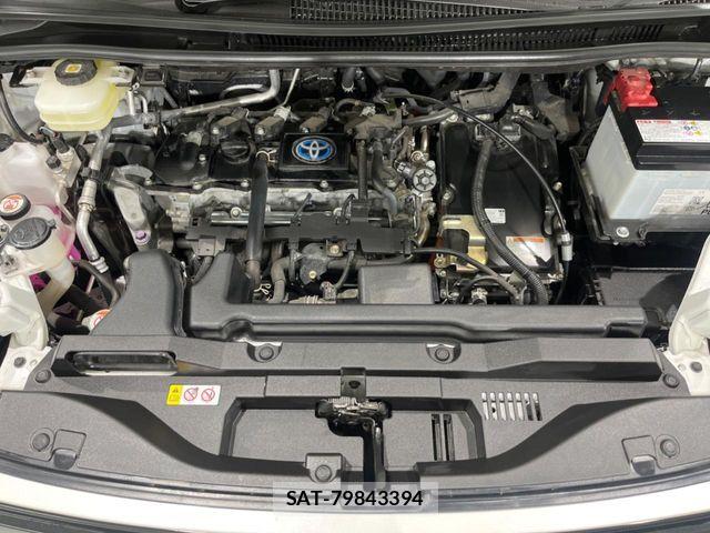 Toyota VOXY HYBRID 2024-11 8075989-18