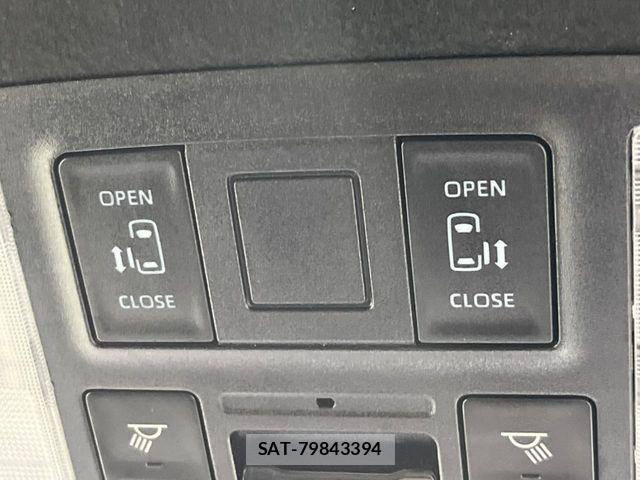 Toyota VOXY HYBRID 2024-11 8075989-5