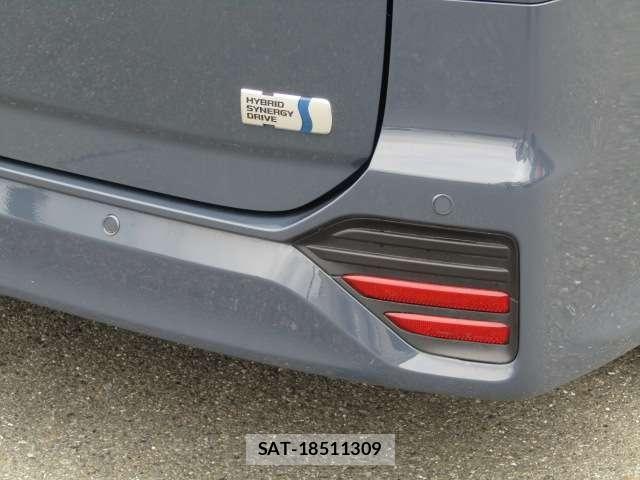 Toyota VOXY HYBRID 2023-01 8102367-28