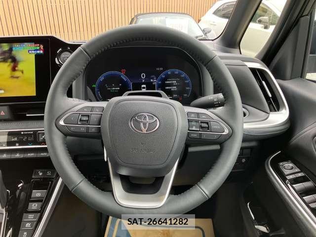 Toyota VOXY HYBRID 2026-06 8210758-10