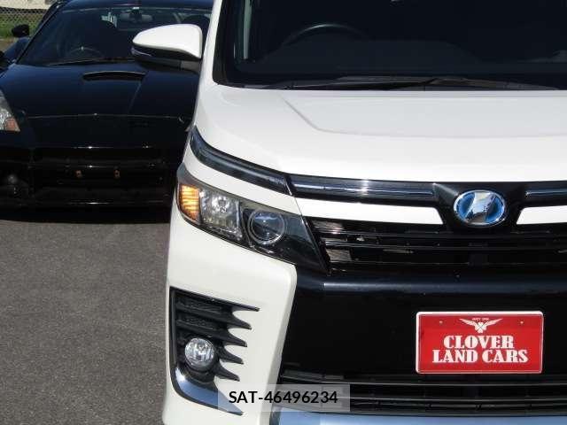 Toyota VOXY HYBRID 2016-02 8247001-21