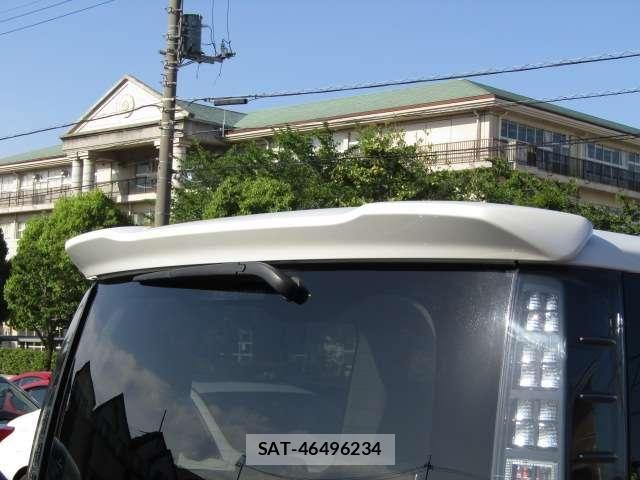 Toyota VOXY HYBRID 2016-02 8247001-28