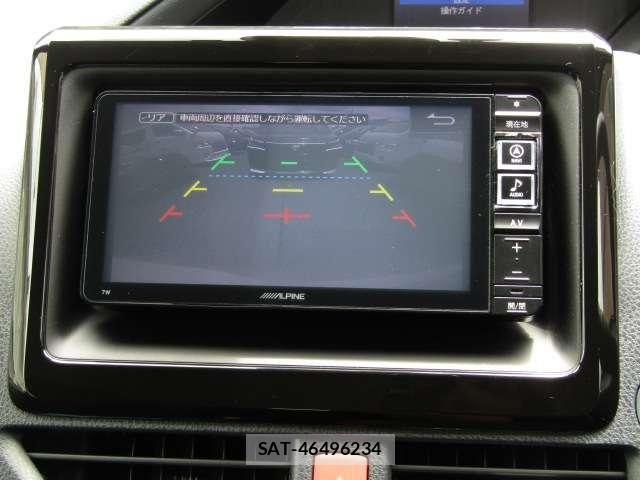 Toyota VOXY HYBRID 2016-02 8247001-5