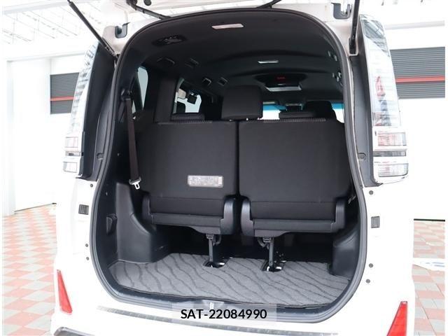 Toyota VOXY HYBRID 2020-07 8317771-14
