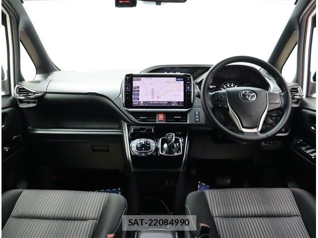 Toyota VOXY HYBRID 2020-07 8317771-1