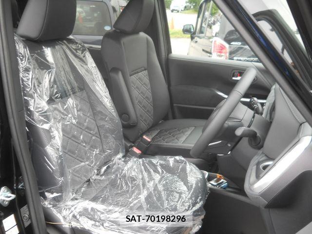Toyota VOXY HYBRID 2026-07 8317767-7