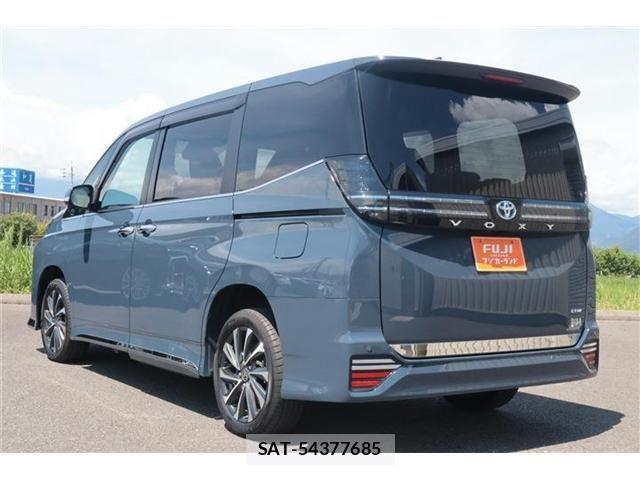 Toyota VOXY HYBRID 2022-11 8317769-18