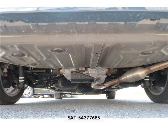 Toyota VOXY HYBRID 2022-11 8317769-19