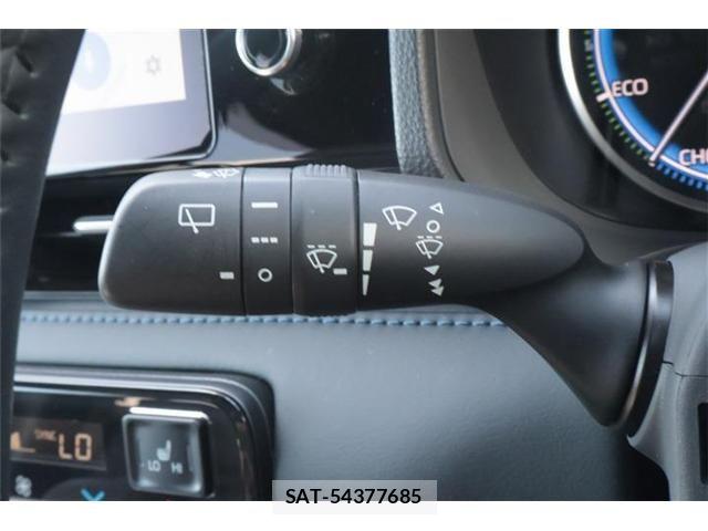 Toyota VOXY HYBRID 2022-11 8317769-24