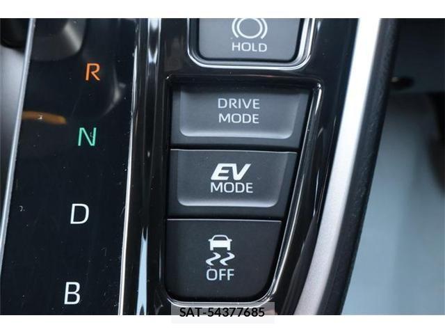 Toyota VOXY HYBRID 2022-11 8317769-7