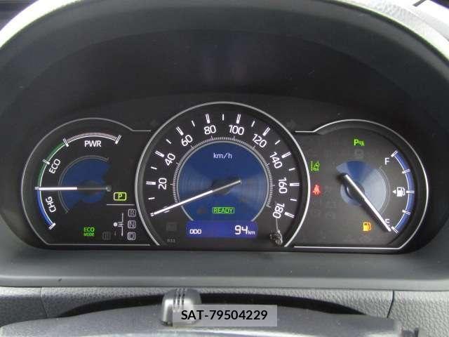 Toyota VOXY HYBRID 2021-06 8338287-11