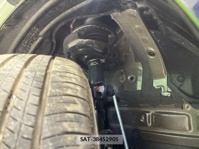 Toyota VOXY HYBRID 2025-06 8338285-19
