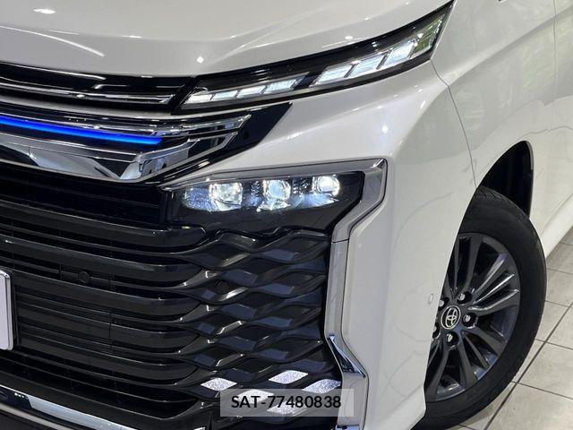 Toyota VOXY HYBRID 2023-09 8338283-14