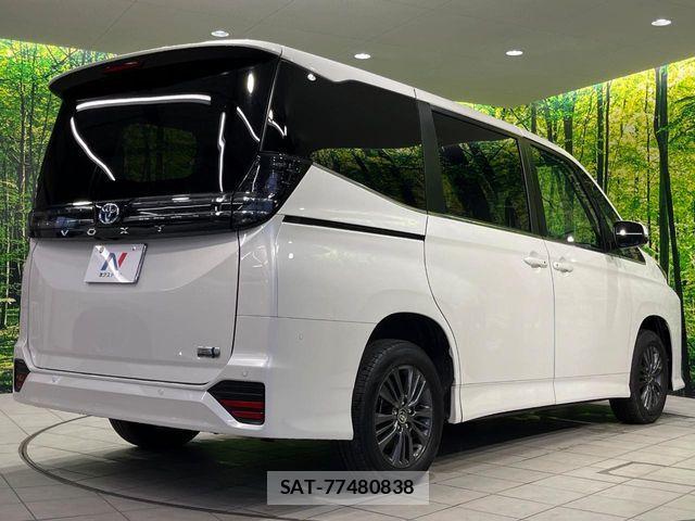 Toyota VOXY HYBRID 2023-09 8338283-19