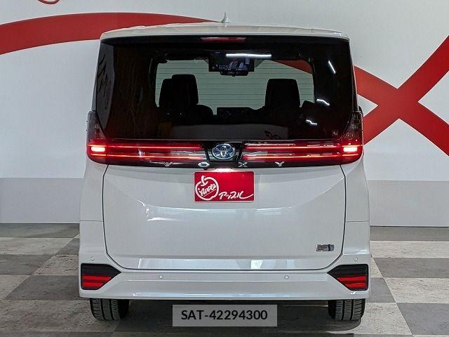 Toyota VOXY HYBRID 2023-10 8355816-10