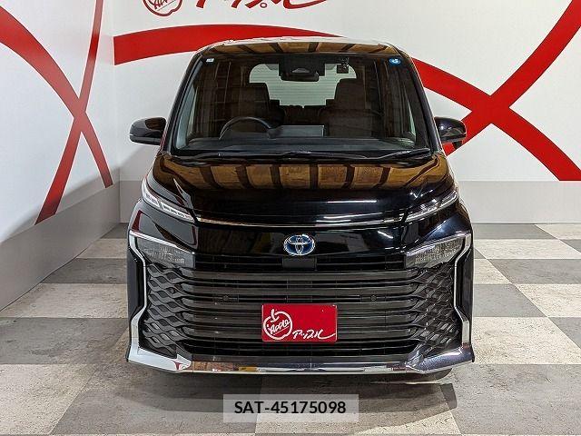 Toyota VOXY HYBRID 2023-02 8355817-9