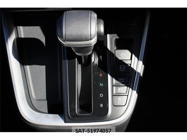 Toyota VOXY HYBRID 2026-01 8355815-16