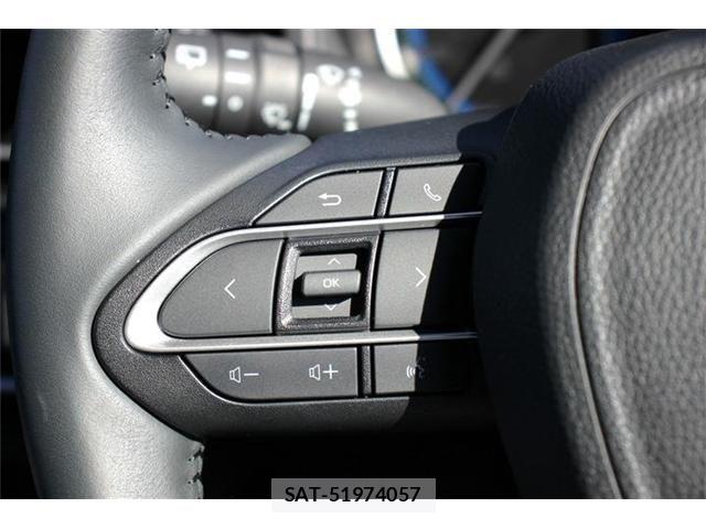 Toyota VOXY HYBRID 2026-01 8355815-19