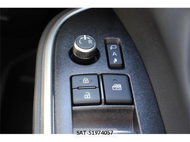 Toyota VOXY HYBRID 2026-01 8355815-25