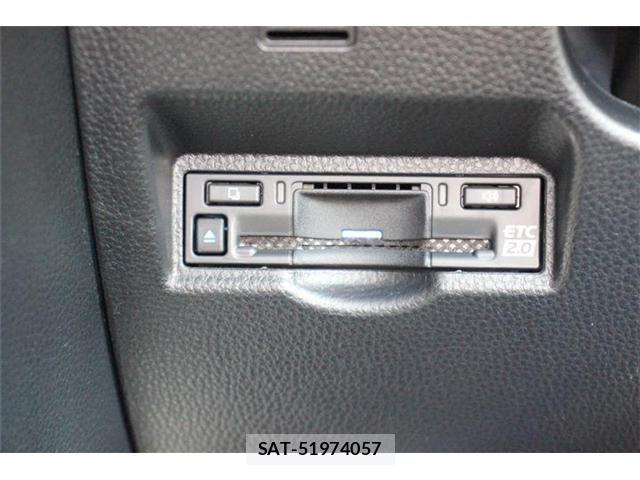 Toyota VOXY HYBRID 2026-01 8355815-5