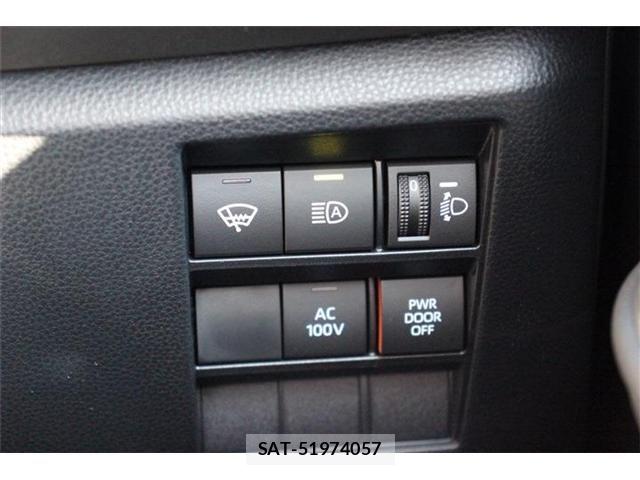 Toyota VOXY HYBRID 2026-01 8355815-7