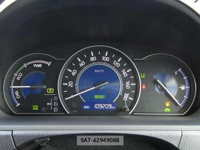 Toyota VOXY HYBRID 2017-07 8369504-16
