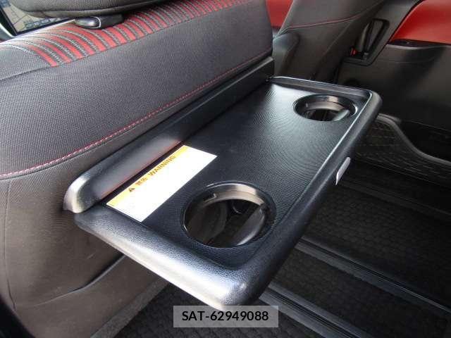 Toyota VOXY HYBRID 2017-07 8369504-21