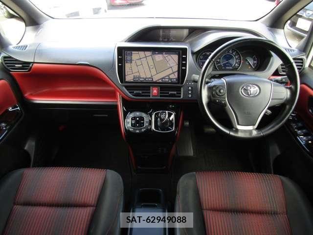 Toyota VOXY HYBRID 2017-07 8369504-23
