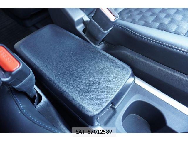 Toyota VOXY HYBRID 2024-09 8369503-12