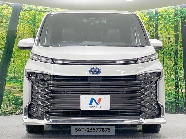 Toyota VOXY HYBRID 2023-01 8369501-15