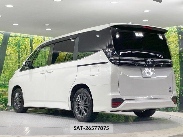 Toyota VOXY HYBRID 2023-01 8369501-18