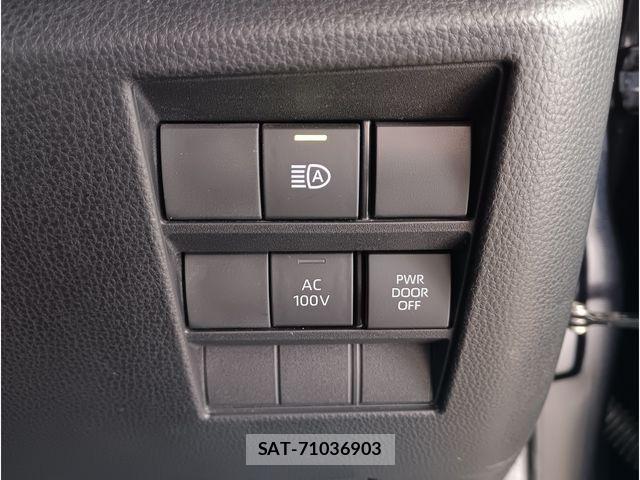 Toyota VOXY HYBRID 2023-05 8372310-12