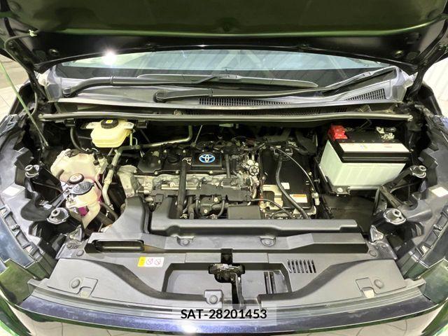 Toyota VOXY HYBRID 2022-04 8458666-18