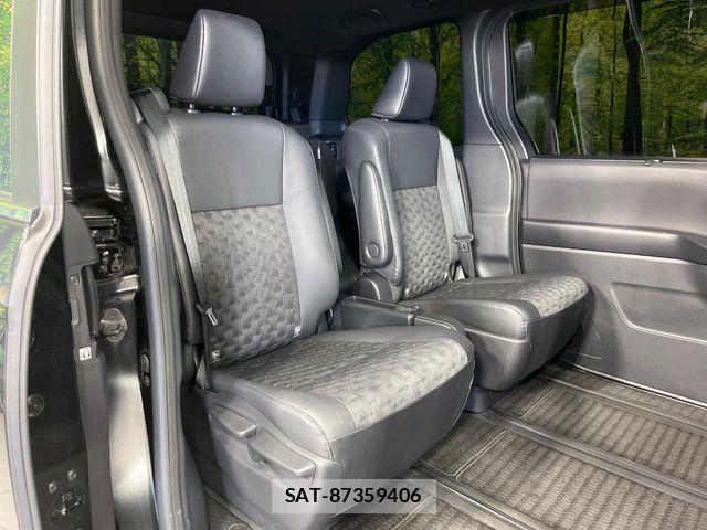 Toyota VOXY HYBRID 2023-09 8527909-8