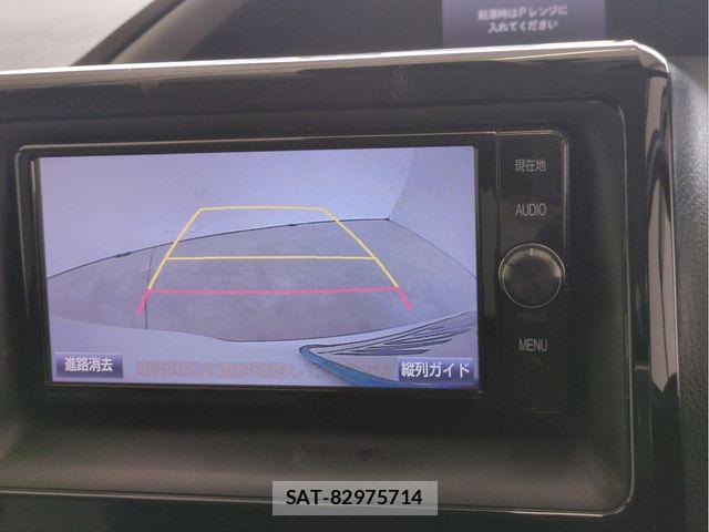 Toyota VOXY HYBRID 2017-06 8662094-9