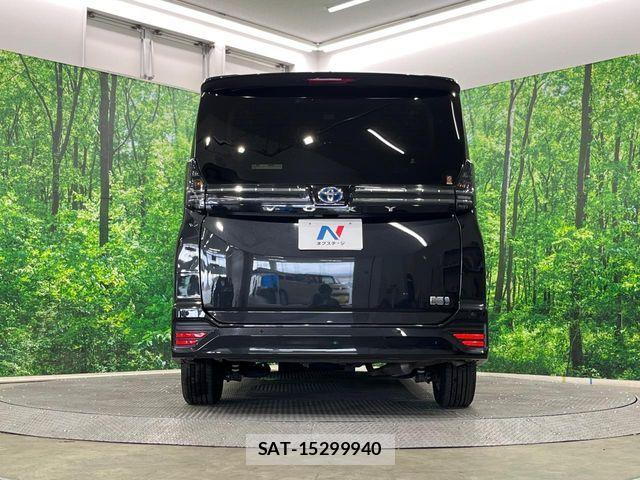 Toyota VOXY HYBRID 2022-04 8662091-15