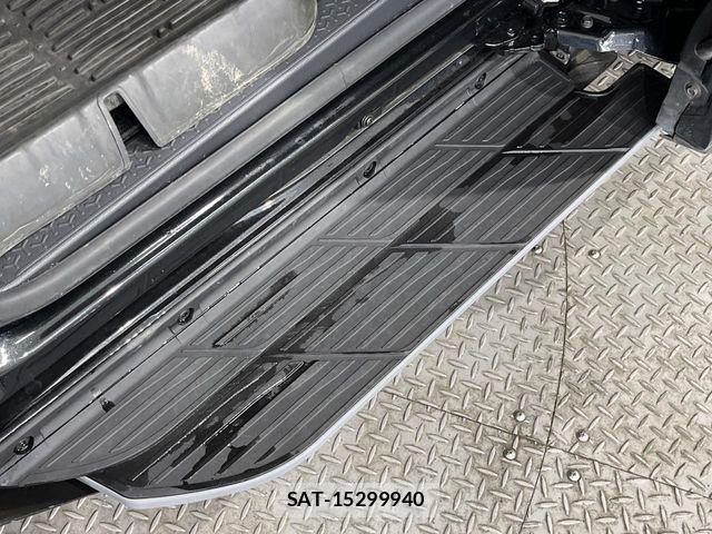 Toyota VOXY HYBRID 2022-04 8662091-2