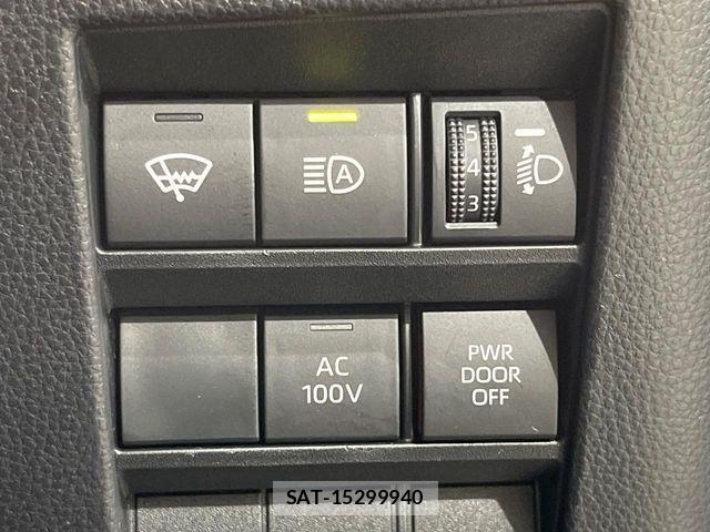 Toyota VOXY HYBRID 2022-04 8662091-3