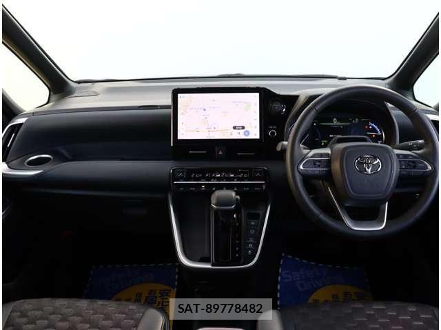 Toyota VOXY HYBRID 2023-12 8662090-1