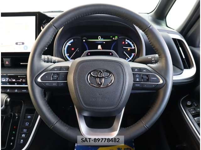 Toyota VOXY HYBRID 2023-12 8662090-24