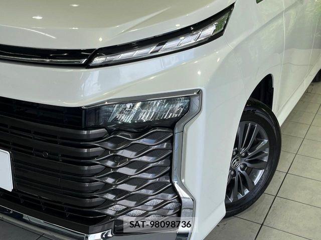 Toyota VOXY HYBRID 2025-09 8662089-12